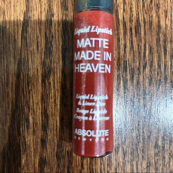 NWT {Absolute New York} Lipstick - Picture 2 of 3